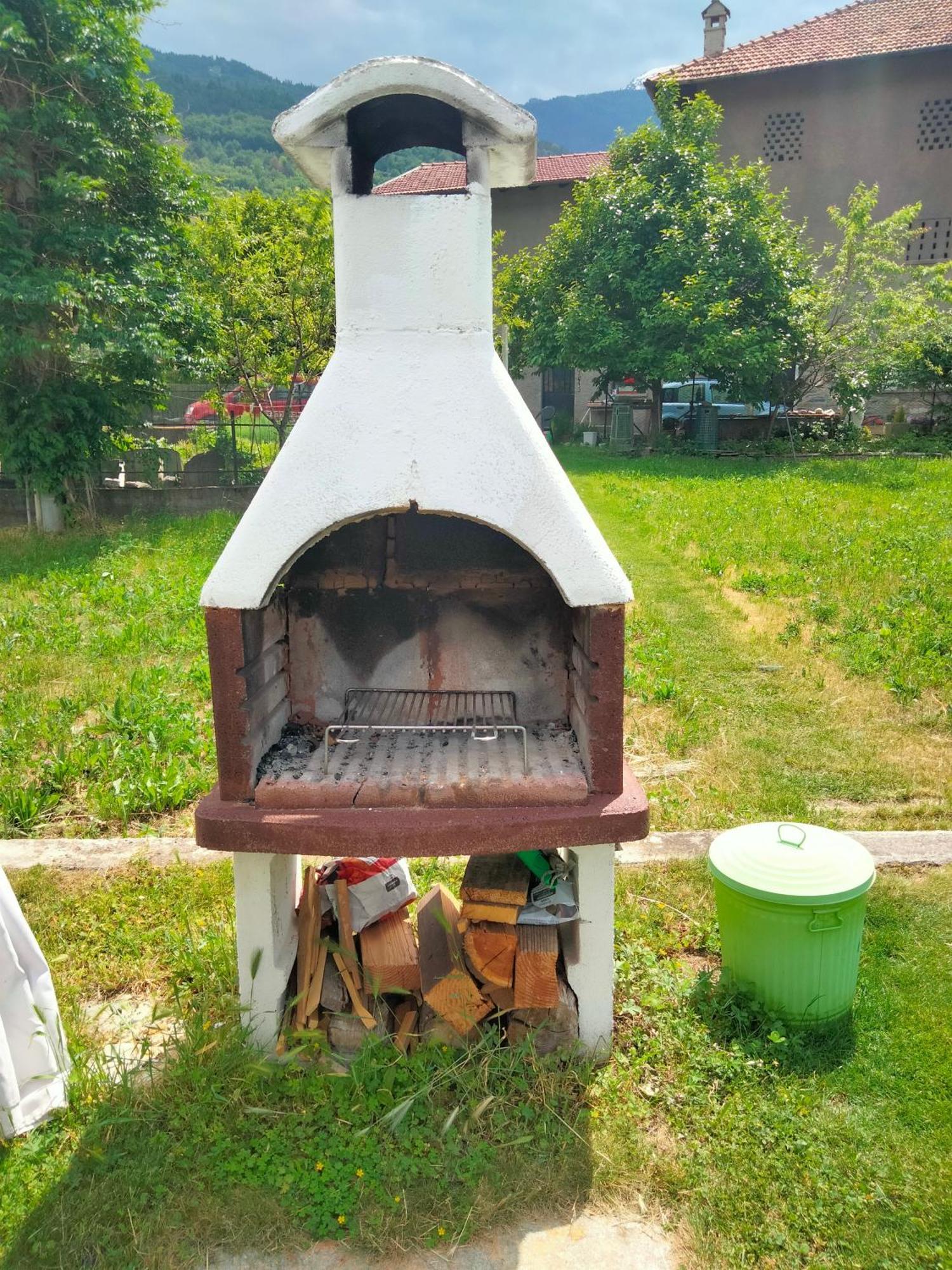 Appartamento Signorile Con Giardino 아오스타 외부 사진